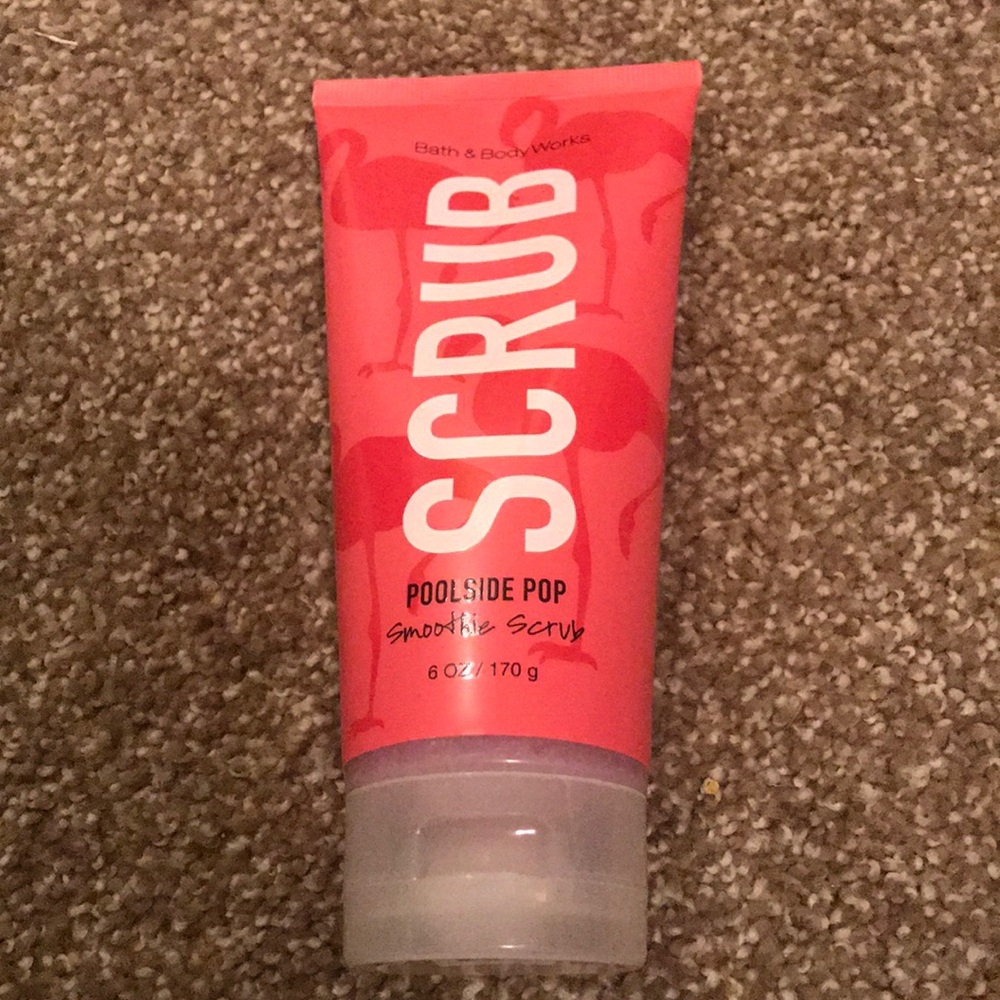 NWT Bath and Body Works Scrubs - Picture 1 of 3